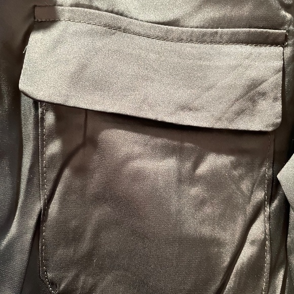 EQUIPMENT BRAND - WOMEN SIGNATURE CLASSIC TOP -   CLASSIC BLACK COLOR - Picture 10 of 15